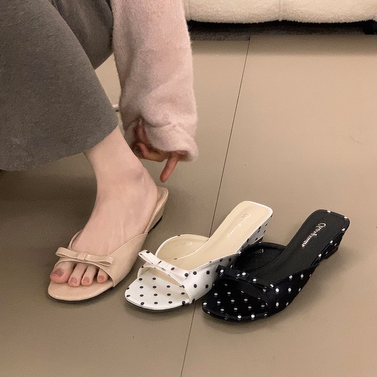 Summer Light Clothing - 2026 Yeni Puantiyeli Takoz Topuklu Kadın